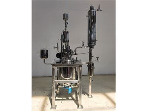 2L防爆高溫不銹鋼蒸餾實(shí)驗釜已完工發(fā)往客戶(hù)處