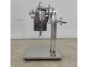 2L高溫高壓不銹鋼手動(dòng)升降加氫反應釜已完工發(fā)往酒泉