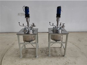 1L低溫不銹鋼實(shí)驗室反應釜已完工發(fā)往淄博