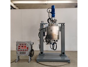 100L防爆不銹鋼電動(dòng)升降翻轉反應釜已完工發(fā)往成都