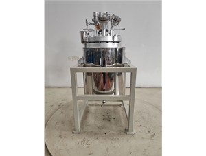 50L不銹鋼復合板電動(dòng)升降反應釜已完工發(fā)完紹興