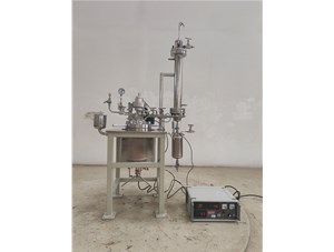 2L高溫不銹鋼油浴電加熱實(shí)驗釜已完工發(fā)往西安